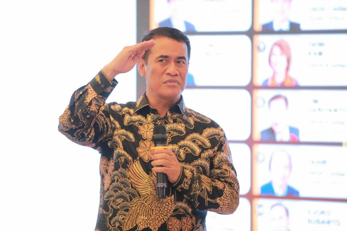Mentan Amran: PTPN Harus Jadi Mesin Uang Negara!
